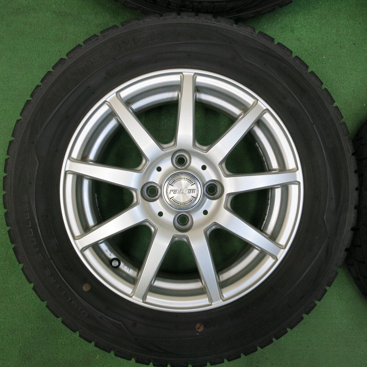 バリ溝！8.5分★スタッドレス 175/70R14 ダンロップ ウインターマックス WM01 ravrion ラブリオン PCD100/4H★4082906SYス