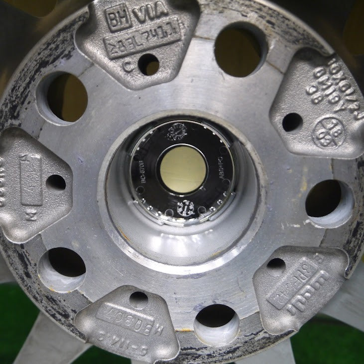4本価格◎スタッドレス 215/65R16 グッドイヤー アイスナビ6 ravrion LUMIERE ラブリオン 16インチ PCD114.3/5H◎5011503Hス