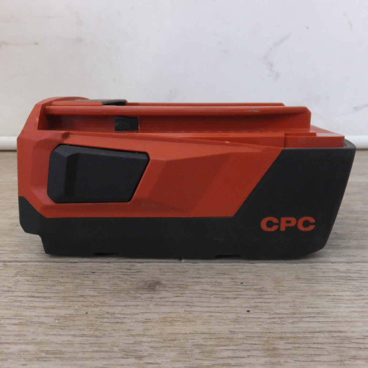 ★ヒルティ HILTI  充電式バキュームクリーナー VC75-1-A22　バッテリ B22/5.2 B22/4.0　充電器 C4/36-350　セット★