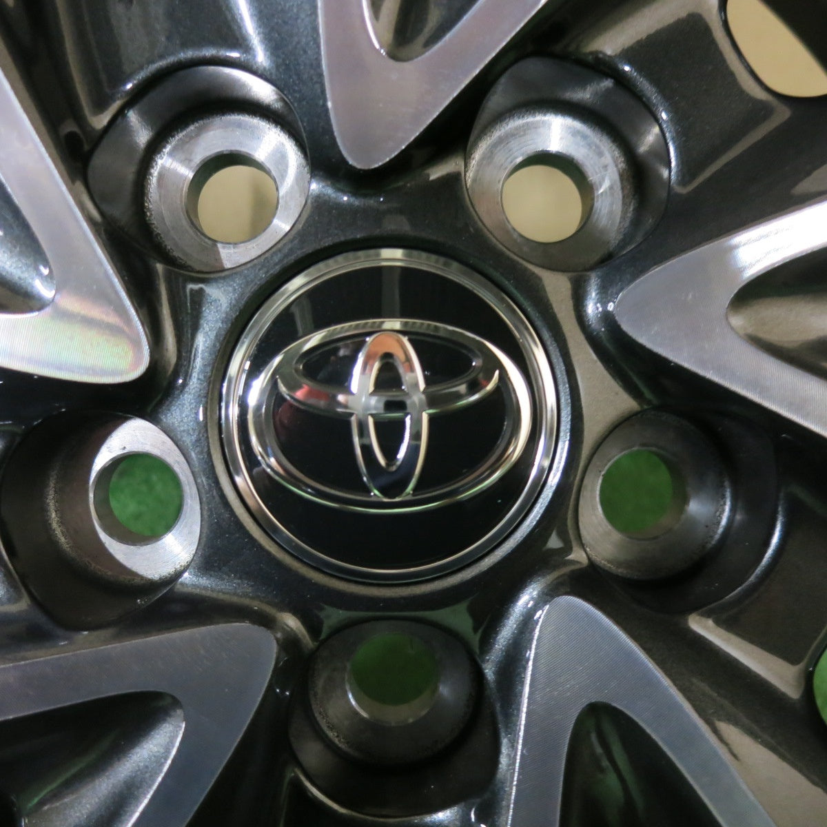 新車外し！1本★トヨタ 90系 ノア ヴォクシー S-Z 純正 ホイール 17インチ 17×6J PCD114.3/5H★5052807SYホ