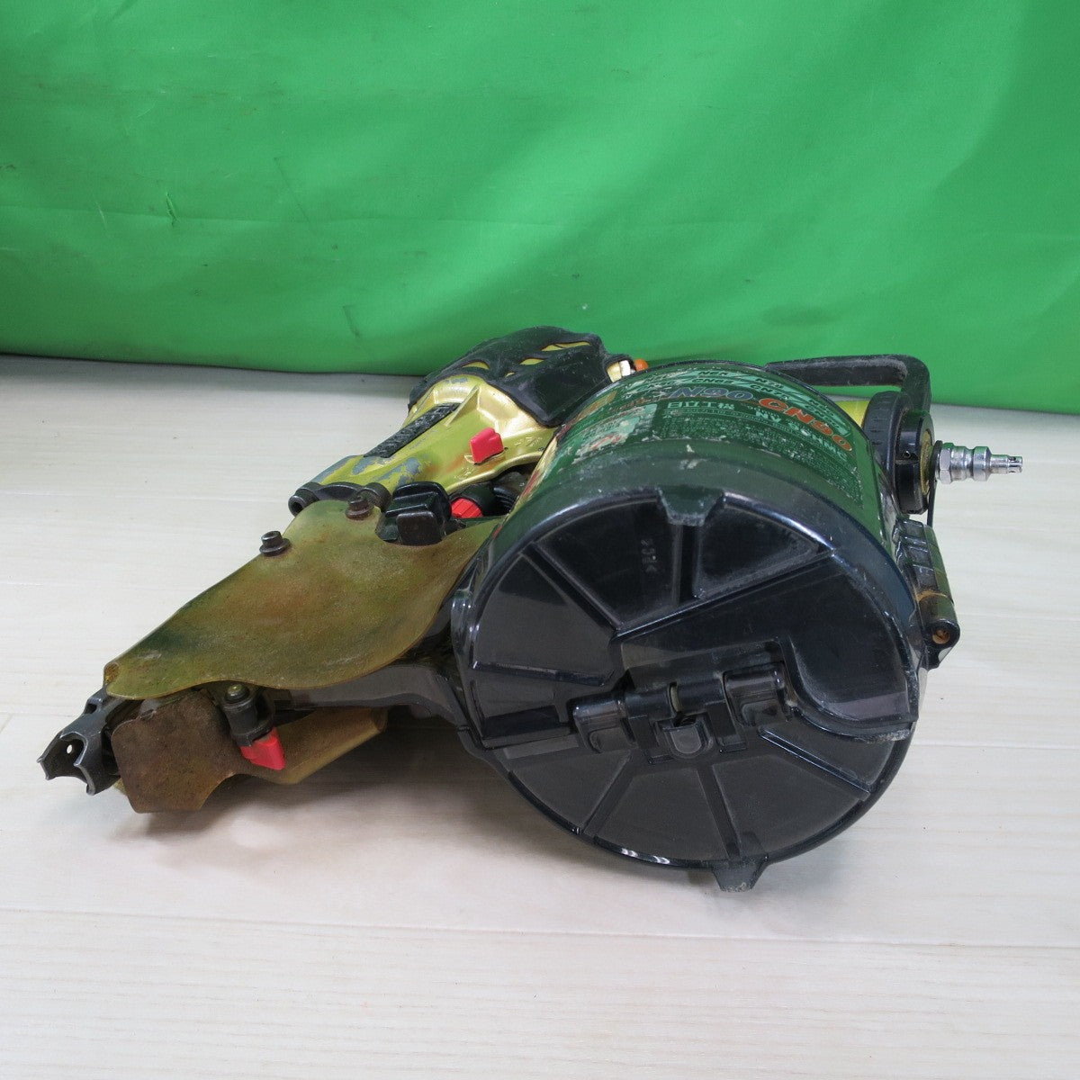 [送料無料] ☆日立工機 90mm 高圧 ロール 釘打機 NV90HMC ケース付き 釘打ち機 HITACHI エア 工具☆