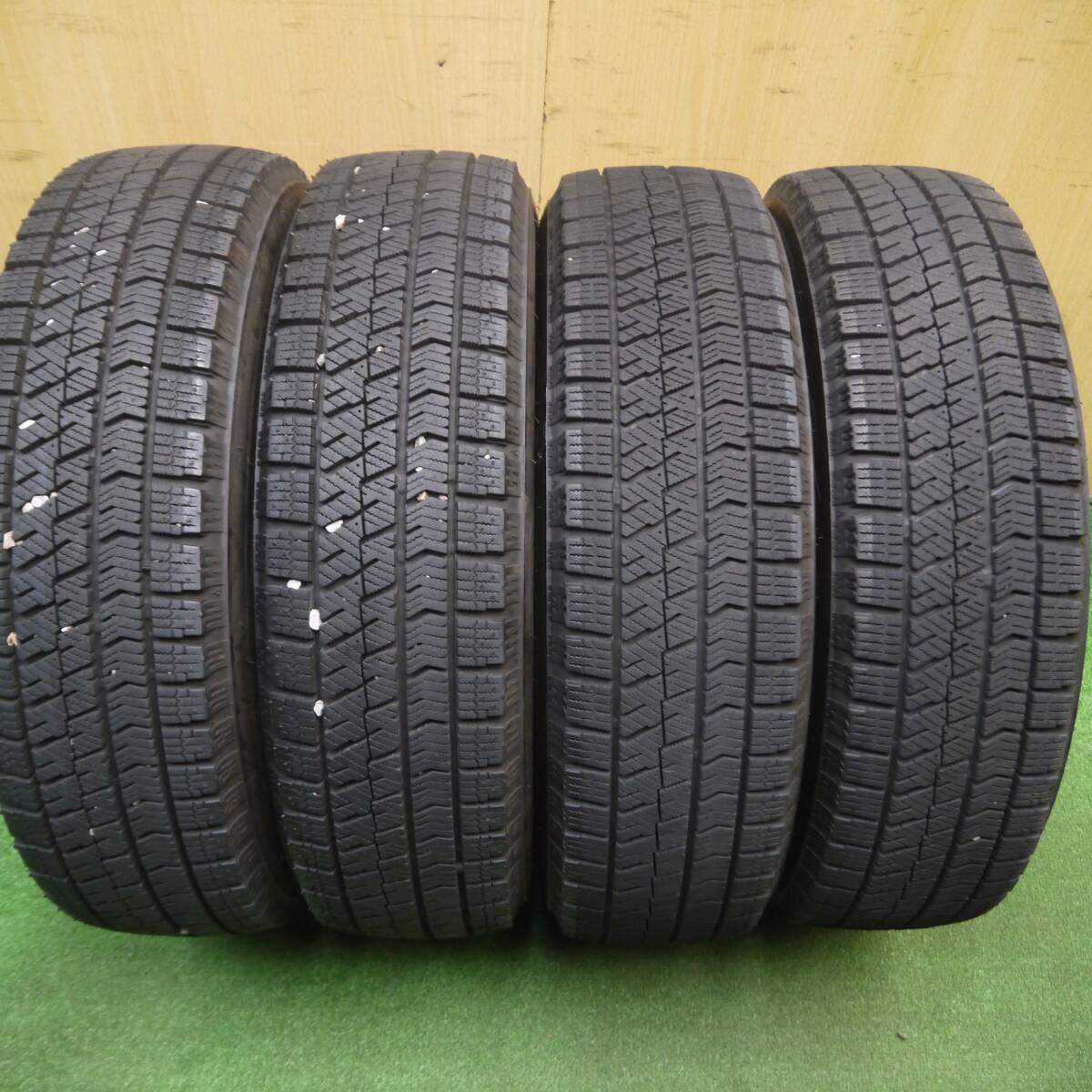 バリ溝！22年！キレイ！9.5分以上★スタッドレス 155/65R14 ブリヂストン ブリザック VRX2 Linz 14インチ PCD100/4H★4122307Hス