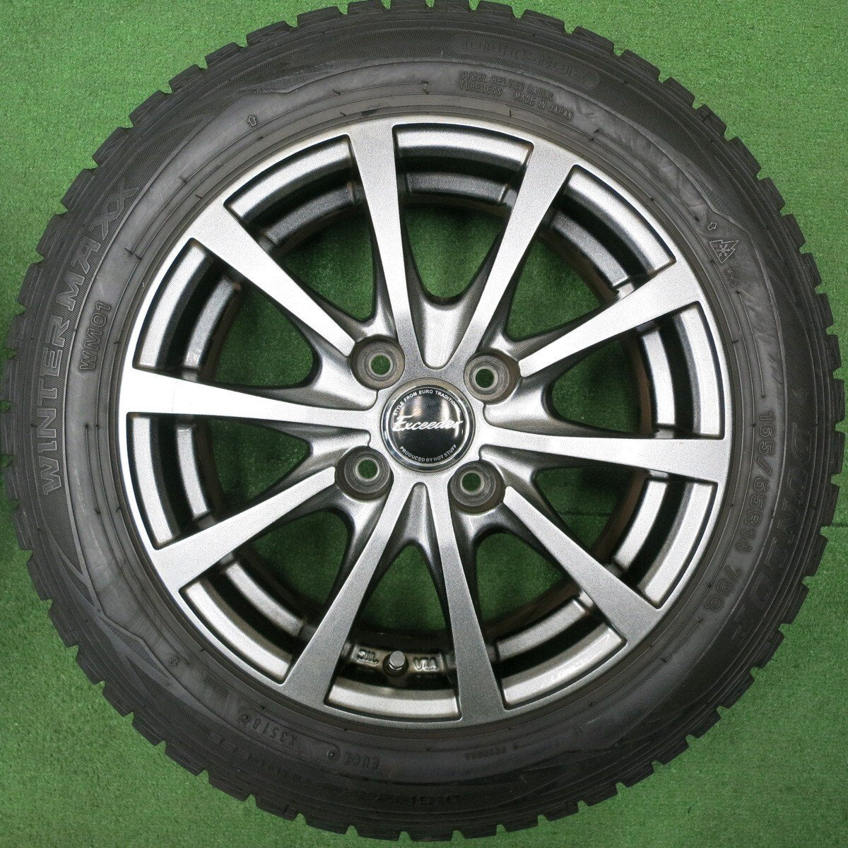 バリ溝！キレイ！ほぼ10分★スタッドレス 165/65R14 ダンロップ ウインターマックス WM01 Exceeder エクシーダー 14インチ PCD100/4H★4122909NJス