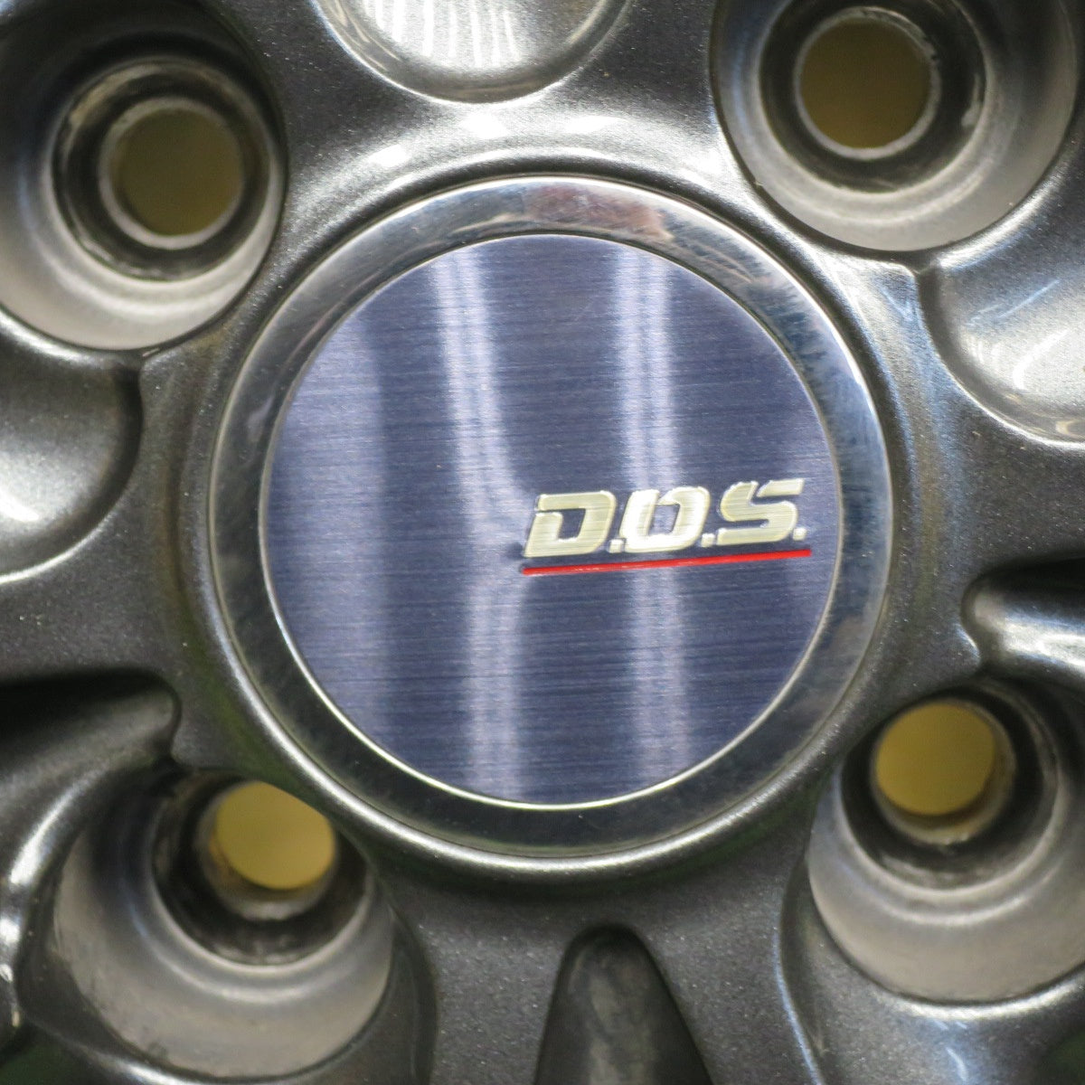 バリ溝！24年！キレイ！9.5分以上★スタッドレス 175/65R15 ダンロップ ウインターマックス03 D.O.S. DOS 15インチ PCD100/4H★6031204NKス