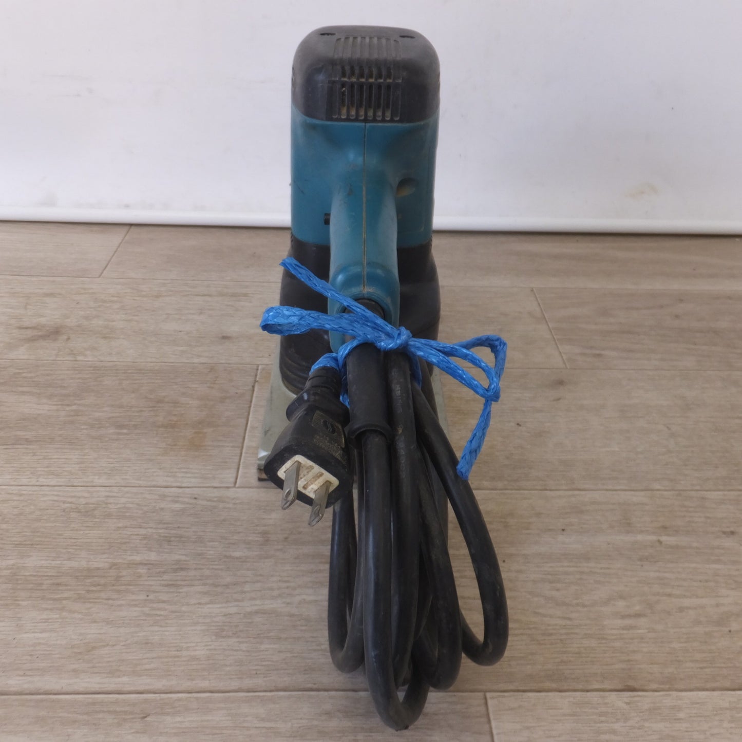 [送料無料] ★マキタ makita オービタルサンダ 9046　100V 570W 50-60Hz 6A 6000/min★
