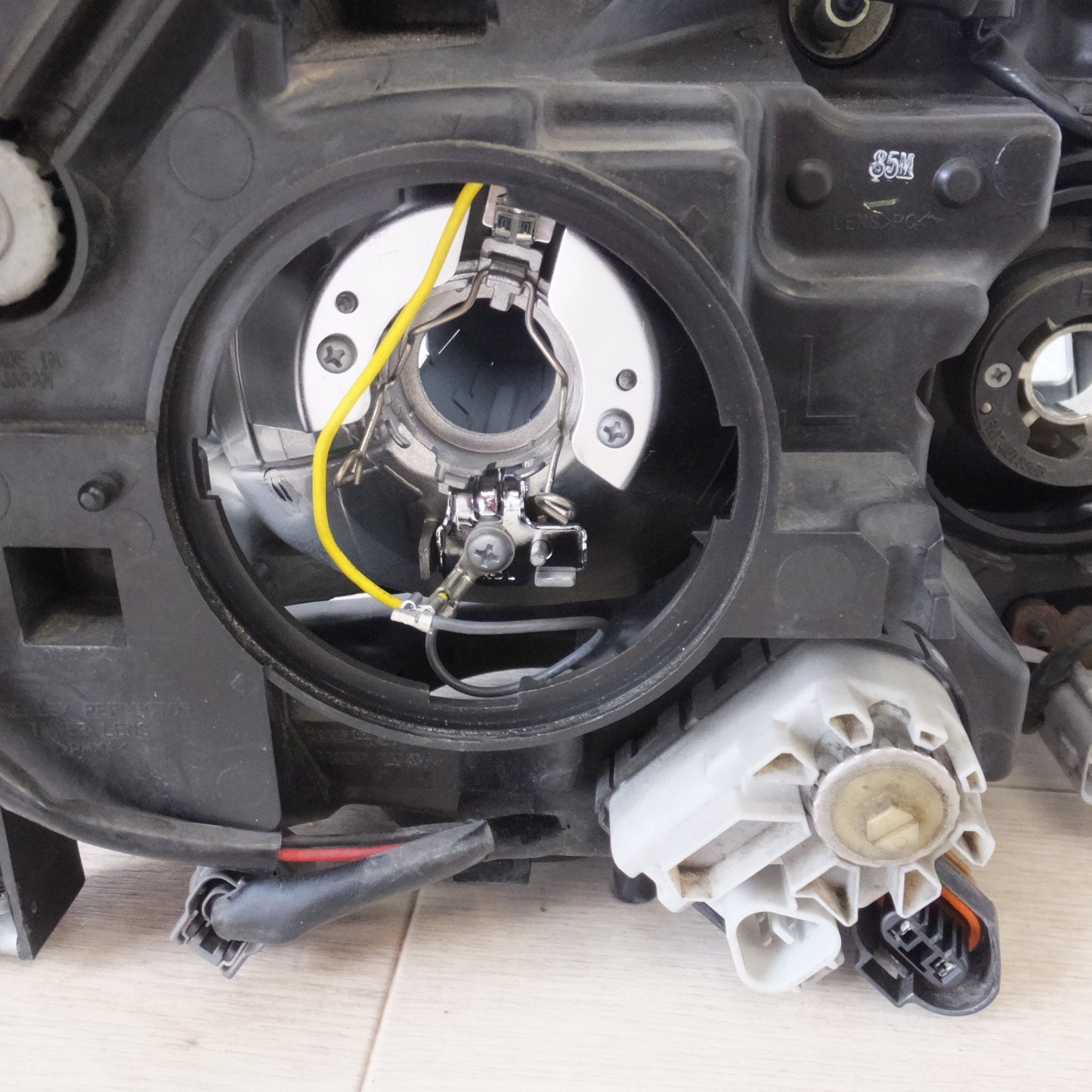 [送料無料] ★スバル SUBARU 純正 フォレスター SH5 SH9 ヘッドライト ICHIKOH 1825 L 左　HID球欠品★