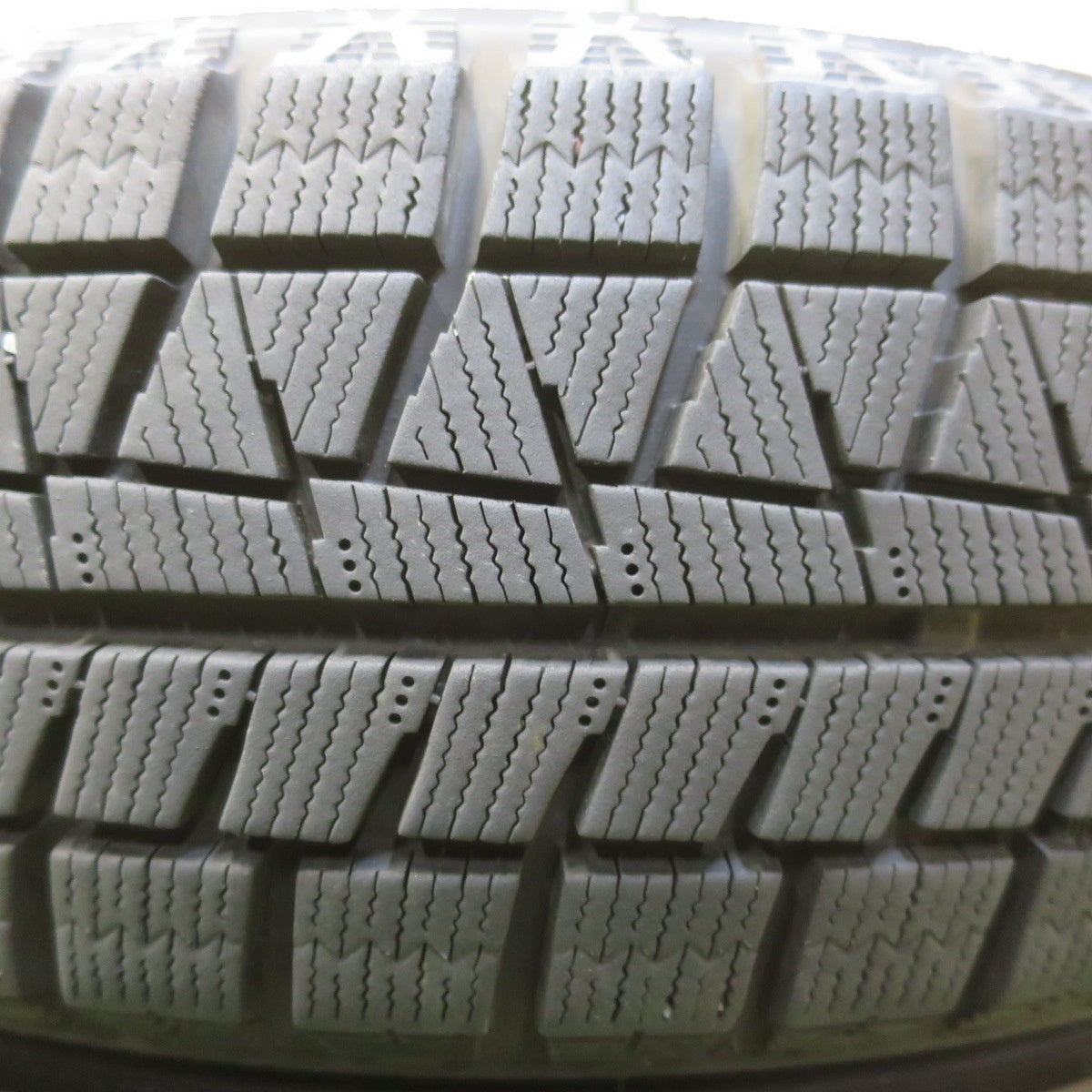 バリ溝！8.5分★スタッドレス 155/65R14 ブリヂストン アイスパートナー2 タイヤ 14インチ ワゴンR ムーヴ N-BOX タント ラパン デイズ 等★6062402イスタ