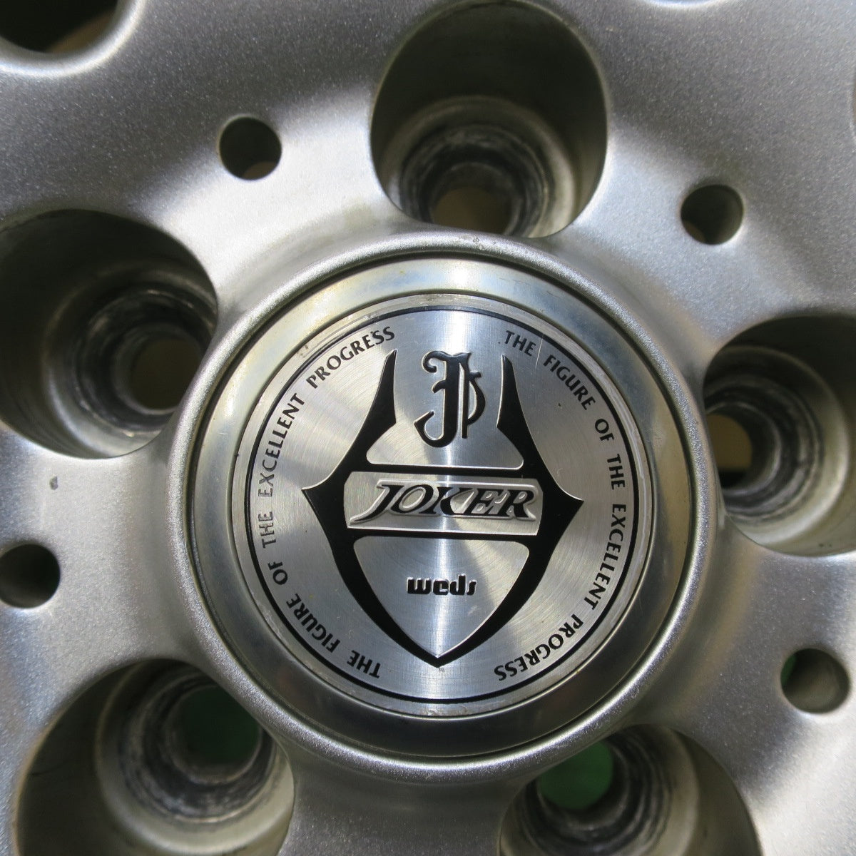 バリ溝！キレイ！8.5分★プリウス 86 BRZ 等 205/55R16 スタッドレス グッドイヤー アイスナビ6 JOKER ジョーカー 16インチ PCD100/5H★5103106イス