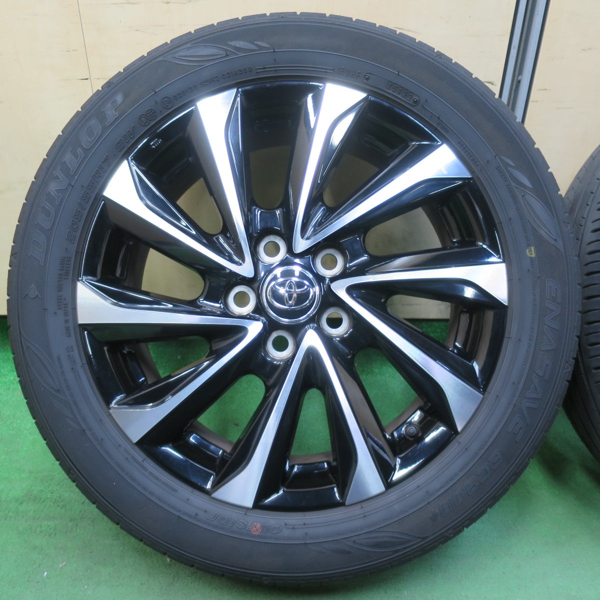 [送料無料] バリ溝！22年！キレイ！8.5分★トヨタ 90系 ノア ヴォクシー S-Z 純正 205/55R17 ダンロップ エナセーブ EC300+ 17インチ PCD114.3/5H★5032903イノ