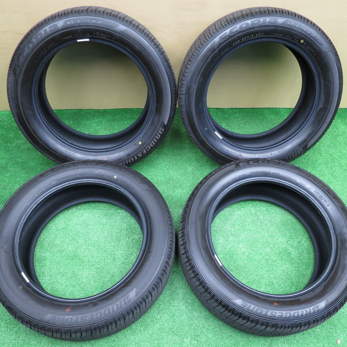 新車外し！25年★225/55R18 ブリヂストン エコピア H/L 422 プラス タイヤ 18インチ アウトランダー レクサス LBX エルグランド 等★5112803NKノタ