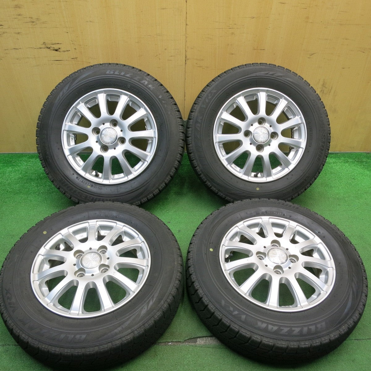 バリ溝！9分★スタッドレス 145/80R13 ブリヂストン ブリザック VRX La-Strada Tirado＠ 阿部商会 13インチ PCD100/4H★5051611AKス