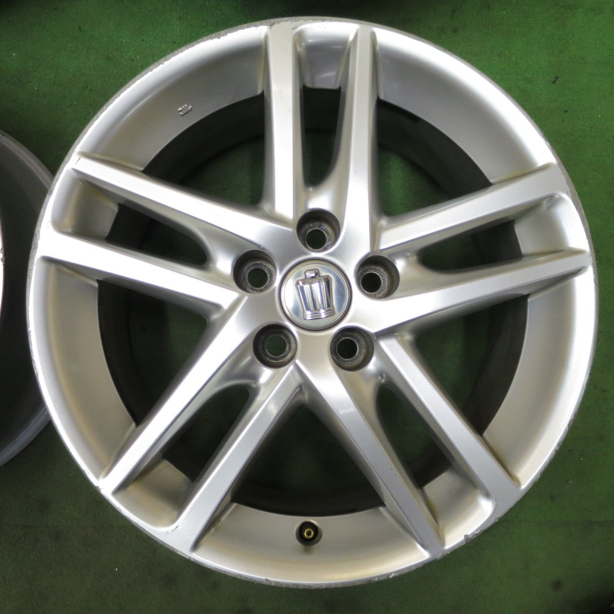 4本価格★トヨタ 200系 クラウン アスリート 純正 ホイール 18インチ 18×8J PCD114.3/5H★6052201NGホ