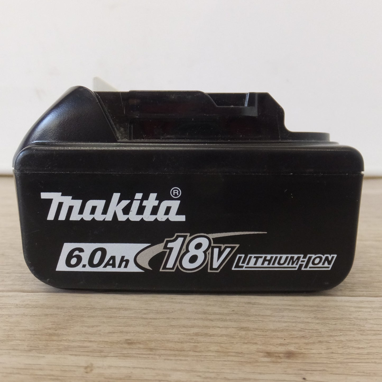 [送料無料] ★マキタ makita バッテリ BL1860B　DC18V 6.0Ah 108Wh Li-ion20　雪マーク★