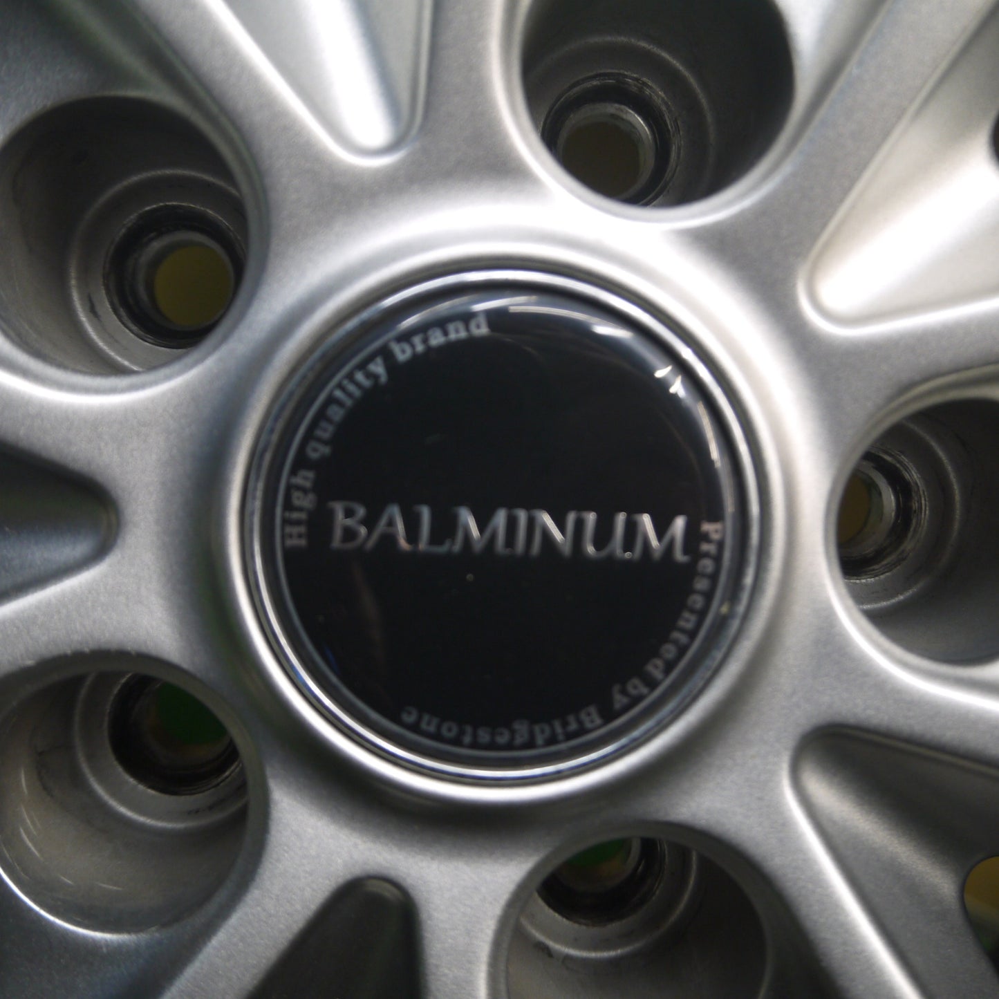 [送料無料] キレイ★スタッドレス 225/60R17 ブリヂストン ブリザック DM-V3 BALMINUM バルミナ 17インチ PCD114.3/5H★5030505Hス