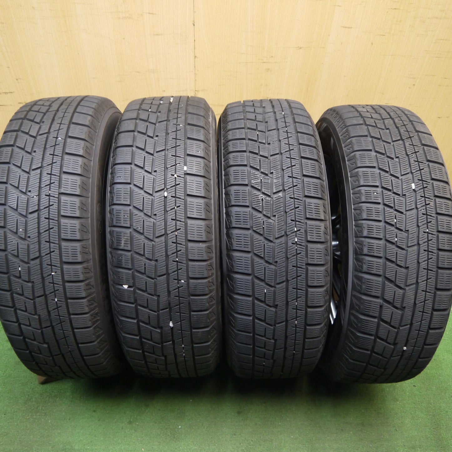 バリ溝！22年！キレイ！8.5分★スタッドレス 195/65R15 ヨコハマ アイスガード iG60 VELVA SPORT ヴェルヴァ 15インチ PCD114.3/5H★5072201Hス