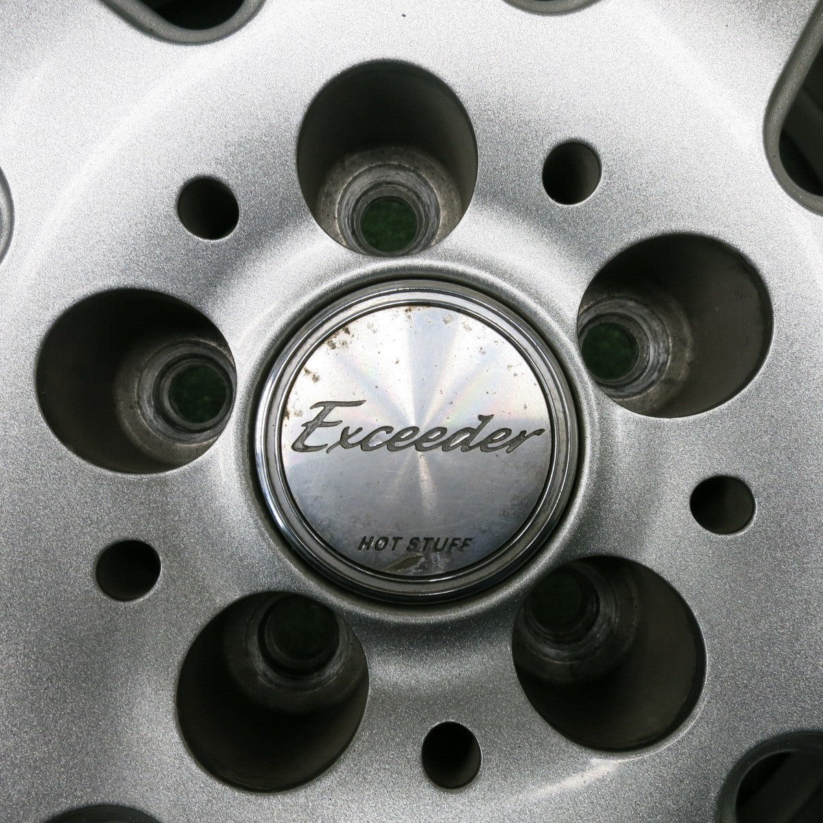 *送料無料* バリ溝！キレイ！9.5分★レガシィ等 225/50R17 スタッドレス ナンカン CORSAFA Exceeder エクシーダー 17インチ PCD100/5H★4031903NJス