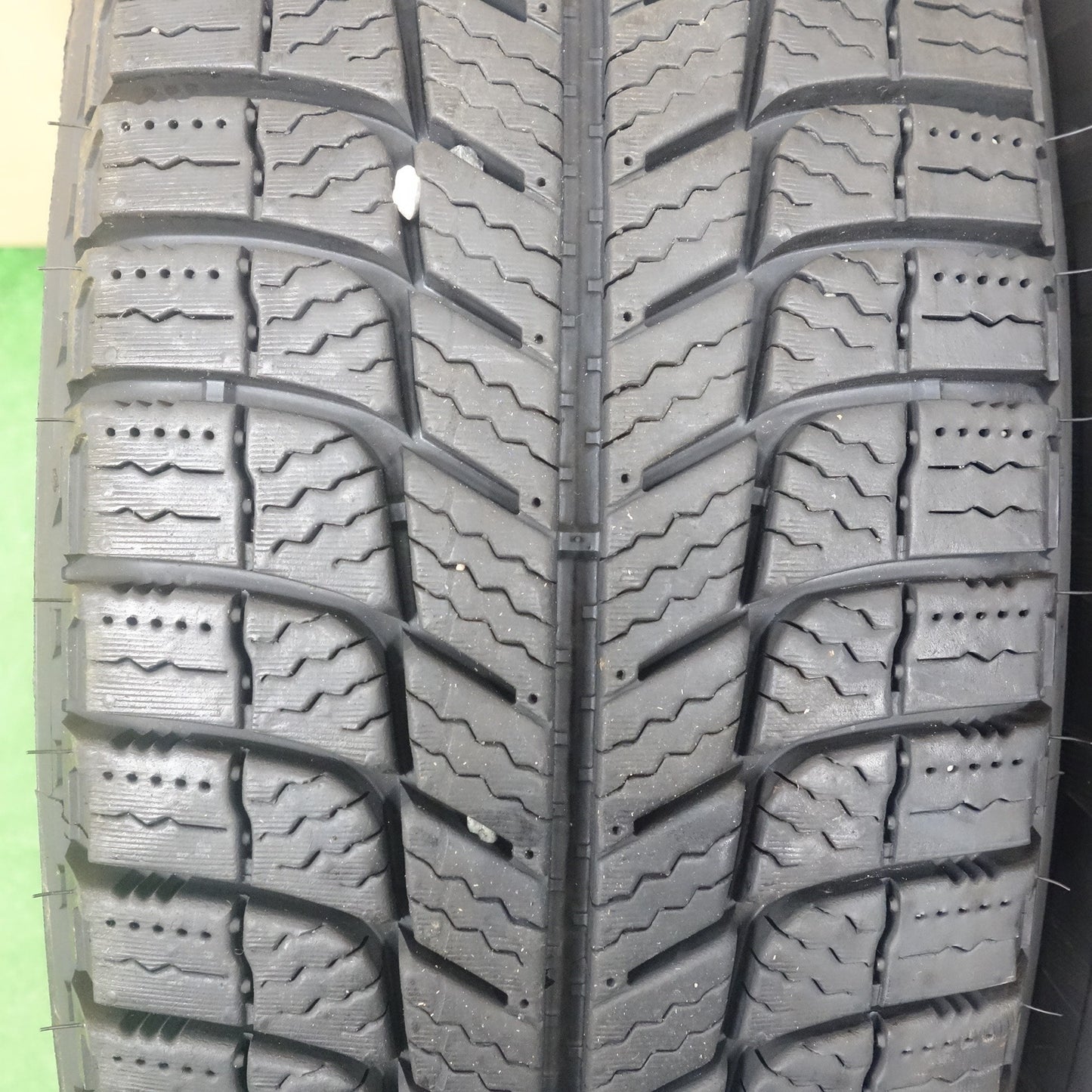 バリ溝！24年！9.5分以上★日産 キャラバン 純正 スチール 195/80R15 107/105R スタッドレス ミシュラン AGILIS X-ICE 15インチ PCD139.7/6H★6041102KTス
