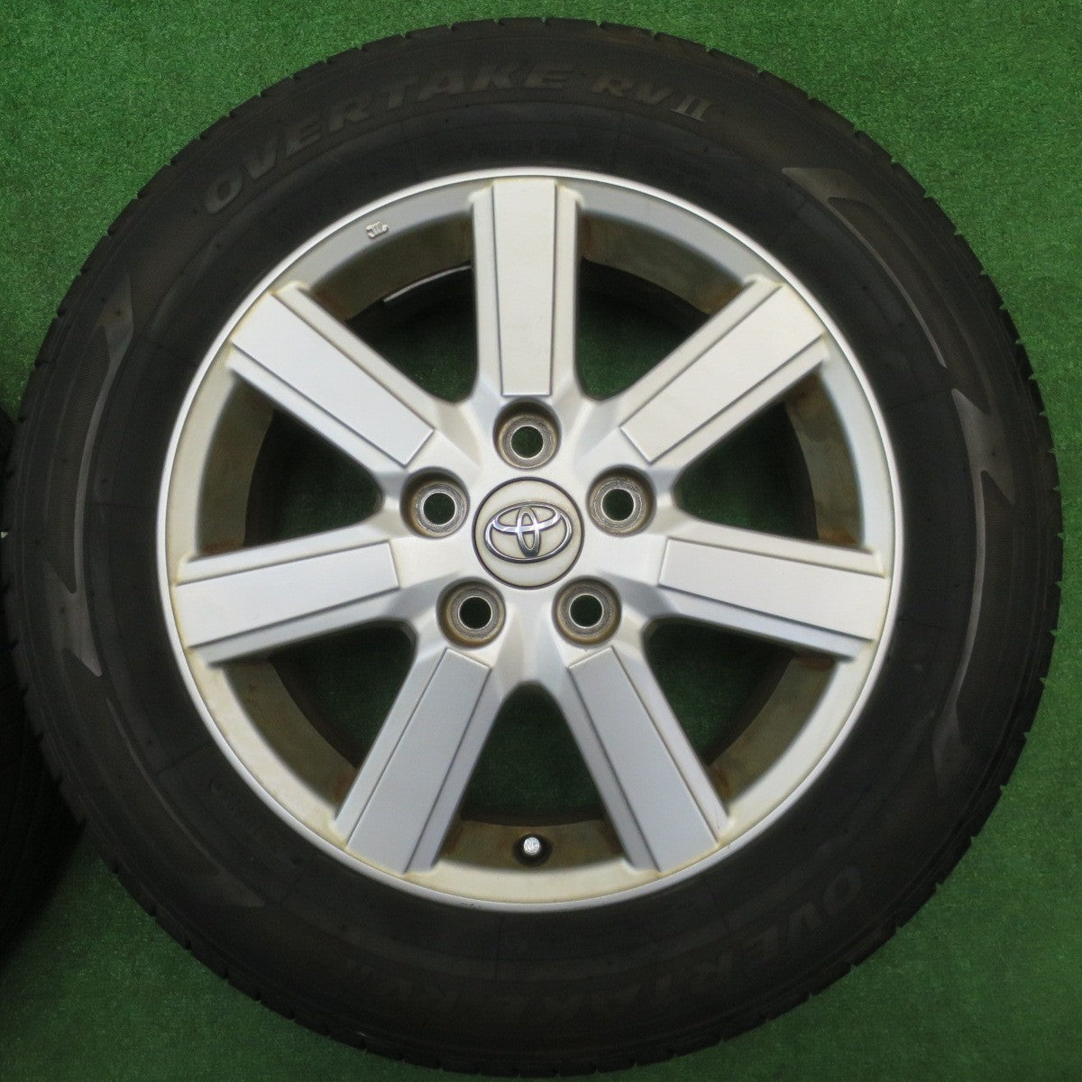 バリ溝！25年！9.5分★トヨタ 70系 ノア ヴォクシー 純正 205/60R16 オーバーテイク RV2 16インチ PCD114.3/5H★5110502NJノ