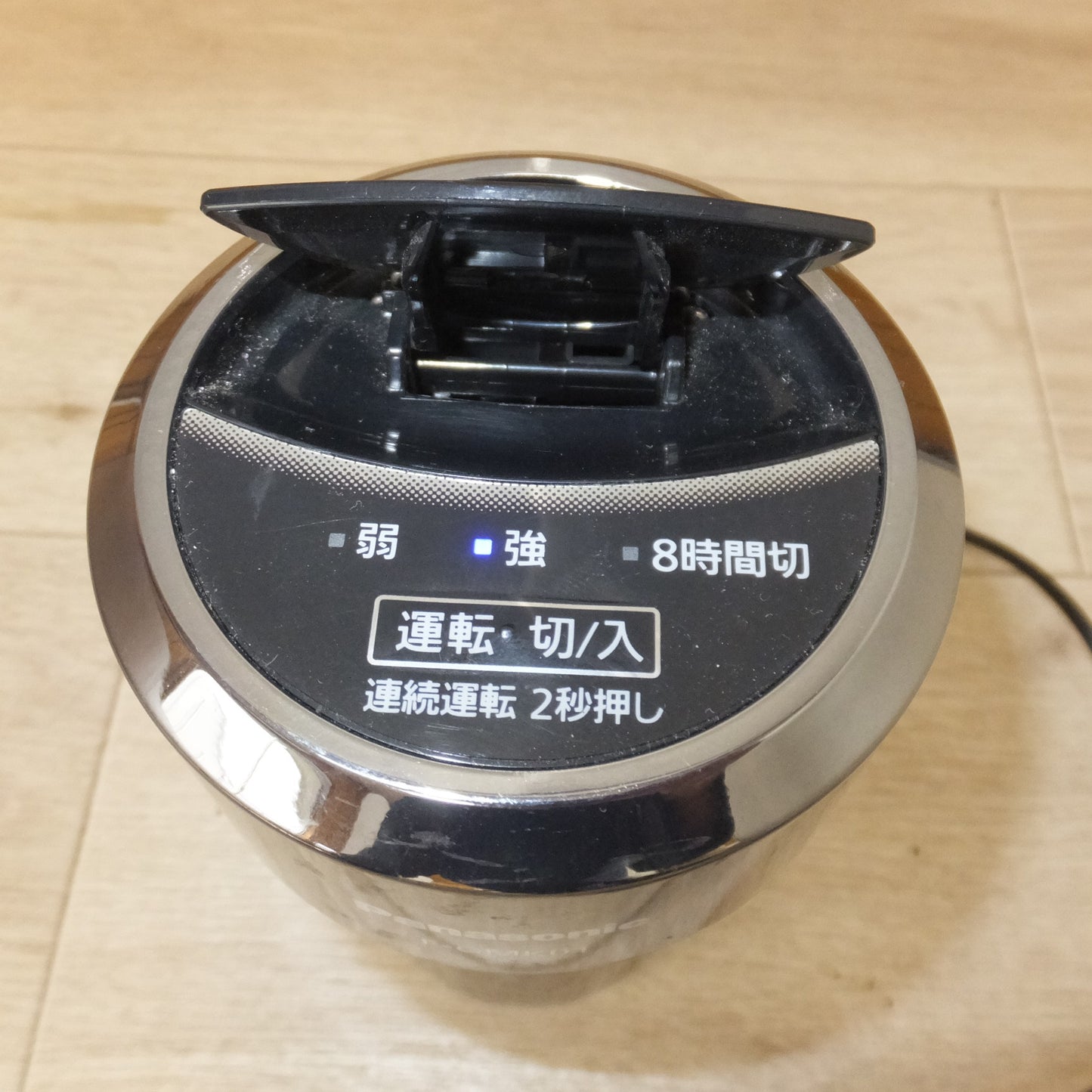 [送料無料] ★パナソニック Panasonic 17年製 ナノイー発生機 F-GMK01 シガーソケット用★