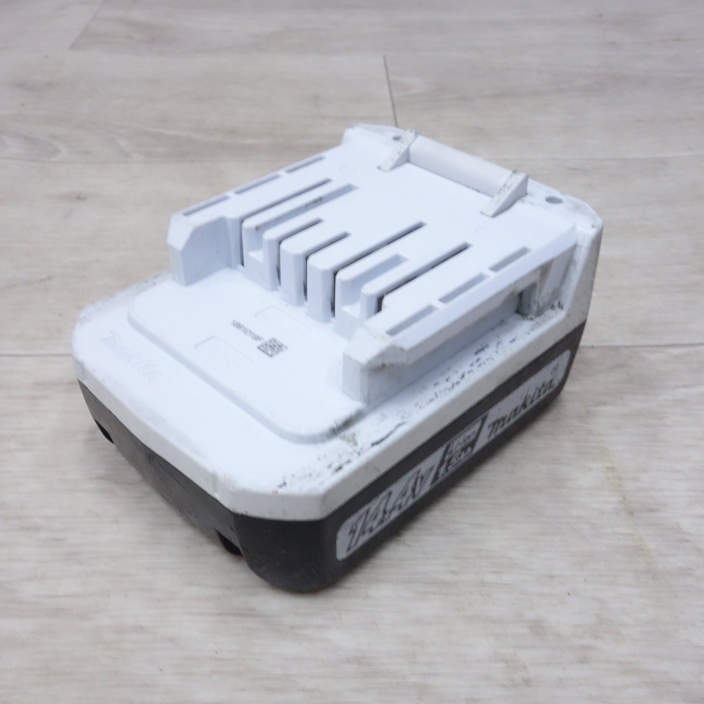[送料無料] バッテリー3個◆マキタ 充電式 インパクト ドライバ 14.4V M695D 電動 工具◆