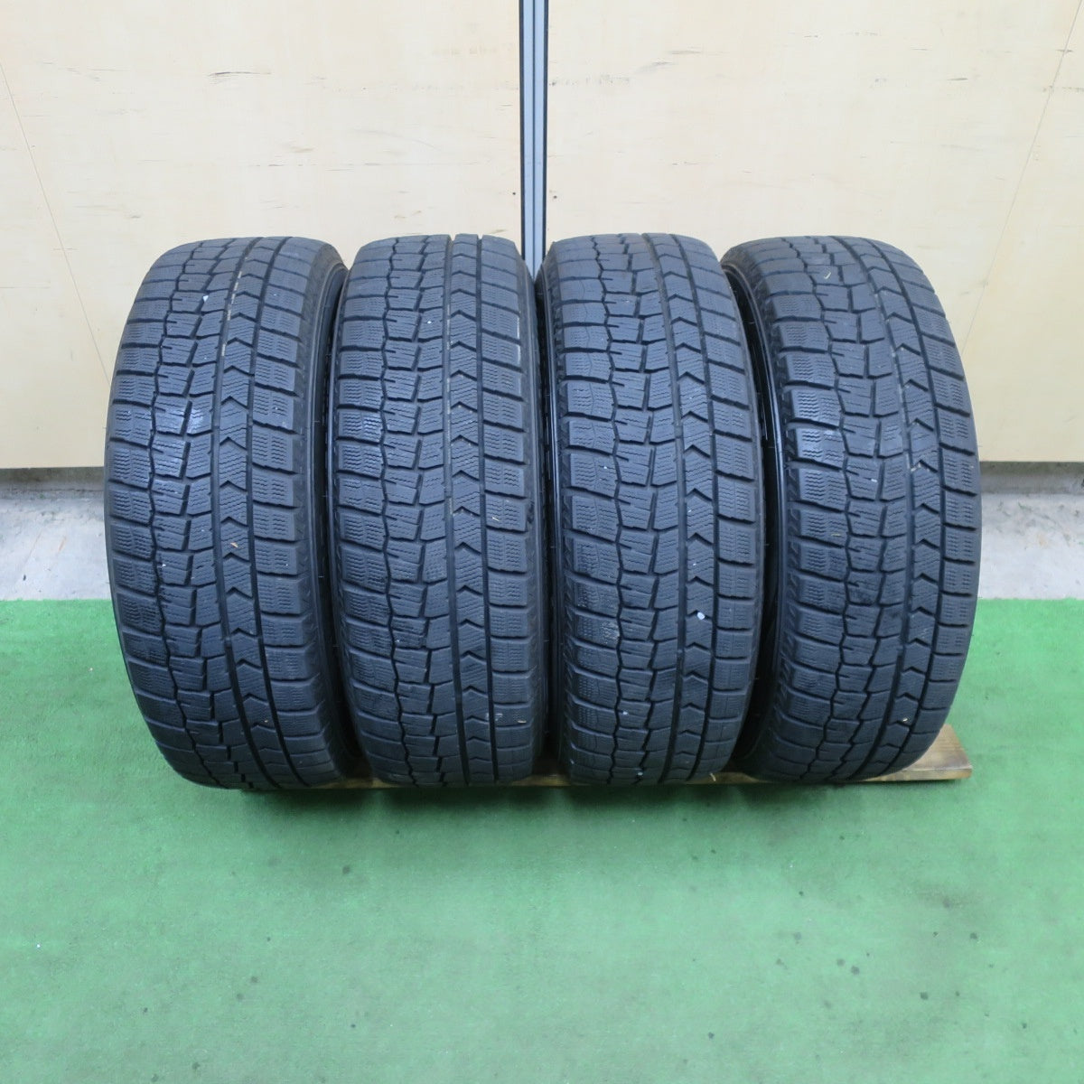 バリ溝！9分★スタッドレス 195/65R15 ダンロップ ウインターマックス WM02 GMach 15インチ PCD114.3/5H★6022305TTス