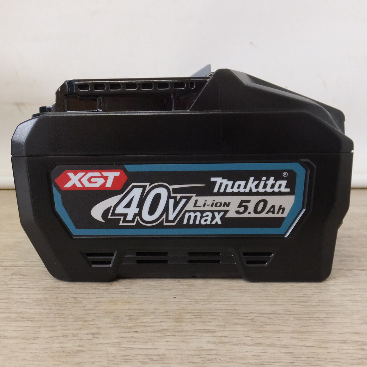 美品★マキタ makita パワーソースキット XGT6 A-72039　バッテリ BL4050F 2個　2口急速充電器 DC40RB　セット★