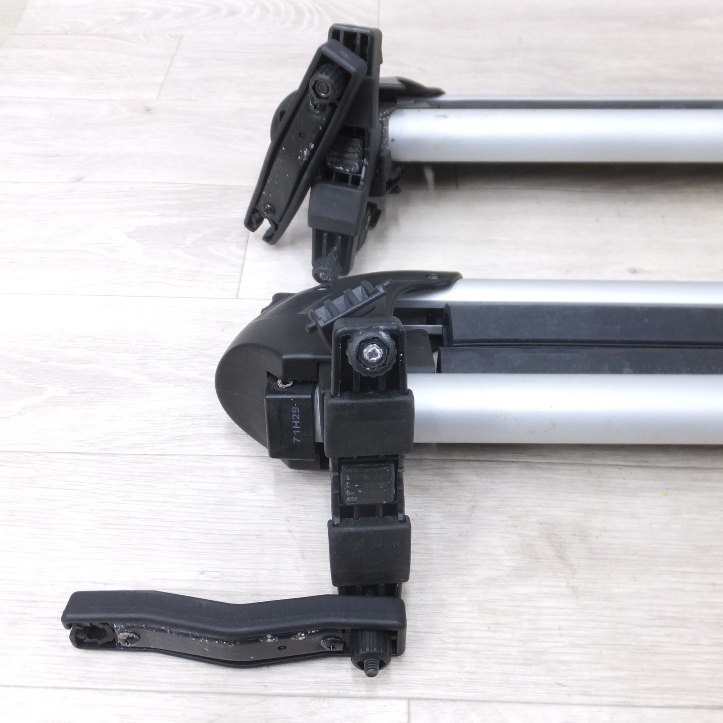 [送料無料] ◆イノー INNO スノー キャリア ルーフ キャリア INA927 鍵付き スノボ スキー◆