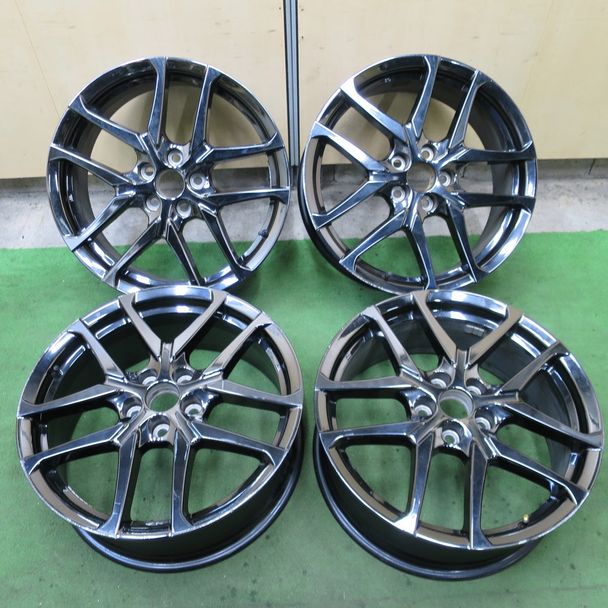 4本価格★トヨタ C-HR GR スポーツ 純正 ホイール 19インチ 19×7.5J CHR PCD114.3/5H★6022401NGホ