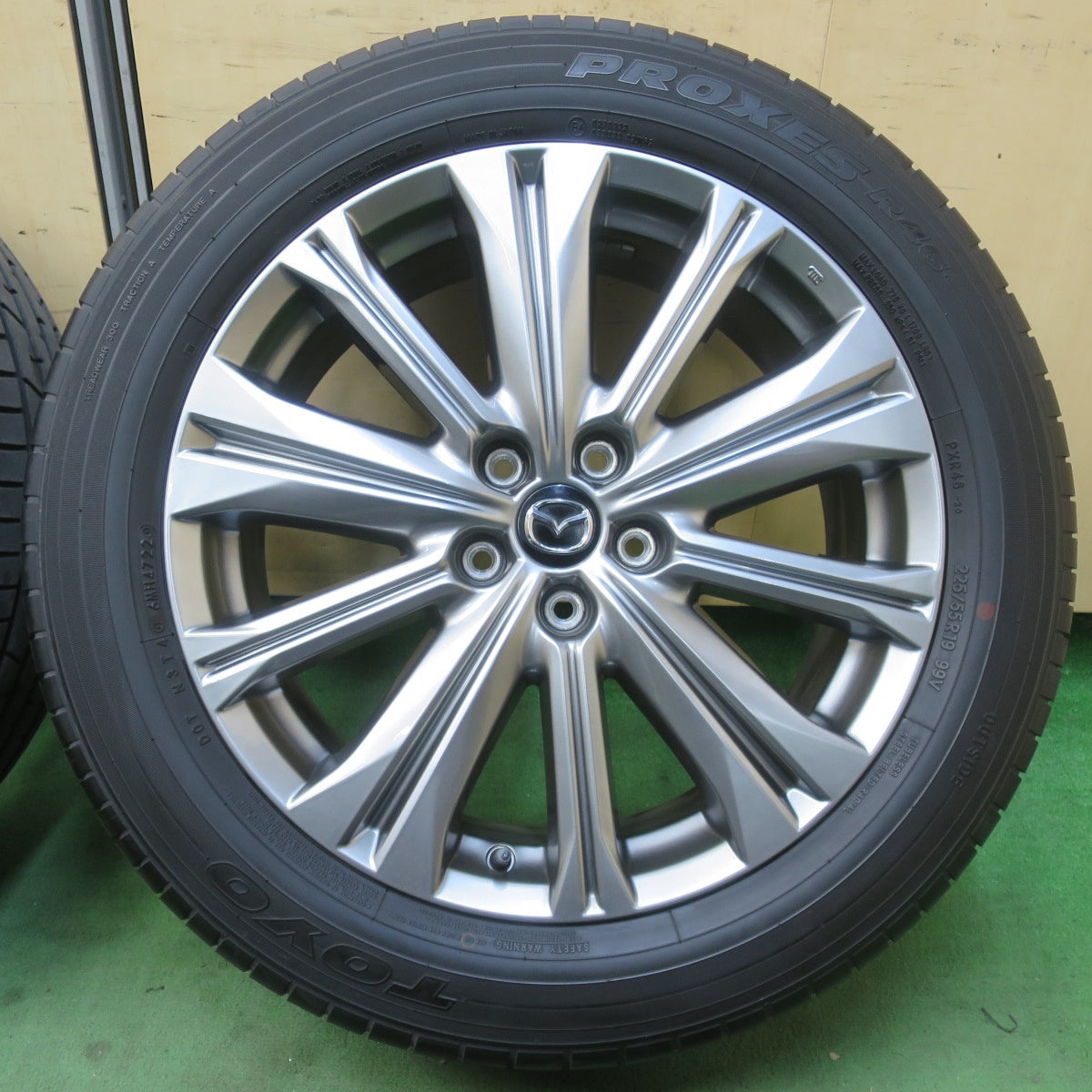 バリ溝！22年！キレイ！9.5分★マツダ CX-5 純正 225/55R19 トーヨー プロクセス R46 19インチ CX5 PCD114.3/5H★6021014イノ