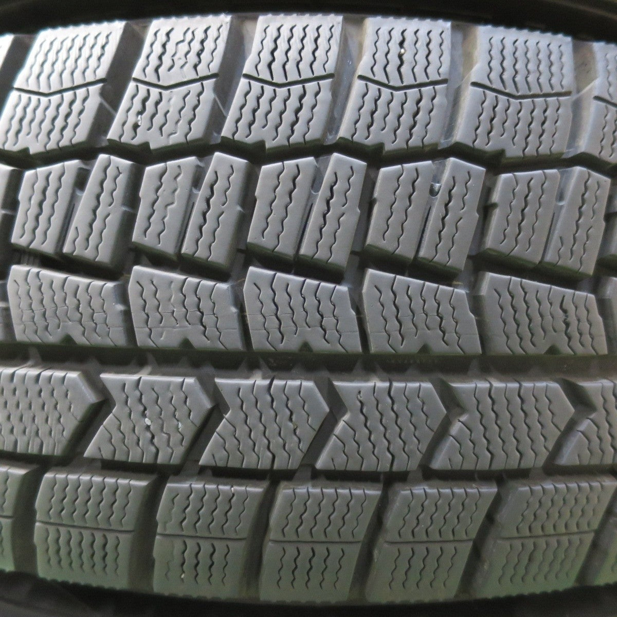 バリ溝！21年！キレイ！9.5分★プリウス 等 195/65R15 スタッドレス ダンロップ ウインターマックス WM02 MANARAY SPORT マナレイスポーツ 15インチ PCD100/5H★5032105イス
