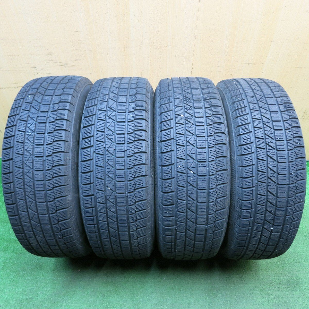 キレイ★スタッドレス 225/65R17 ケンダ KR36 アイステックネオ Humanline ヒューマンライン PCD114.3/5H★5040506TNス