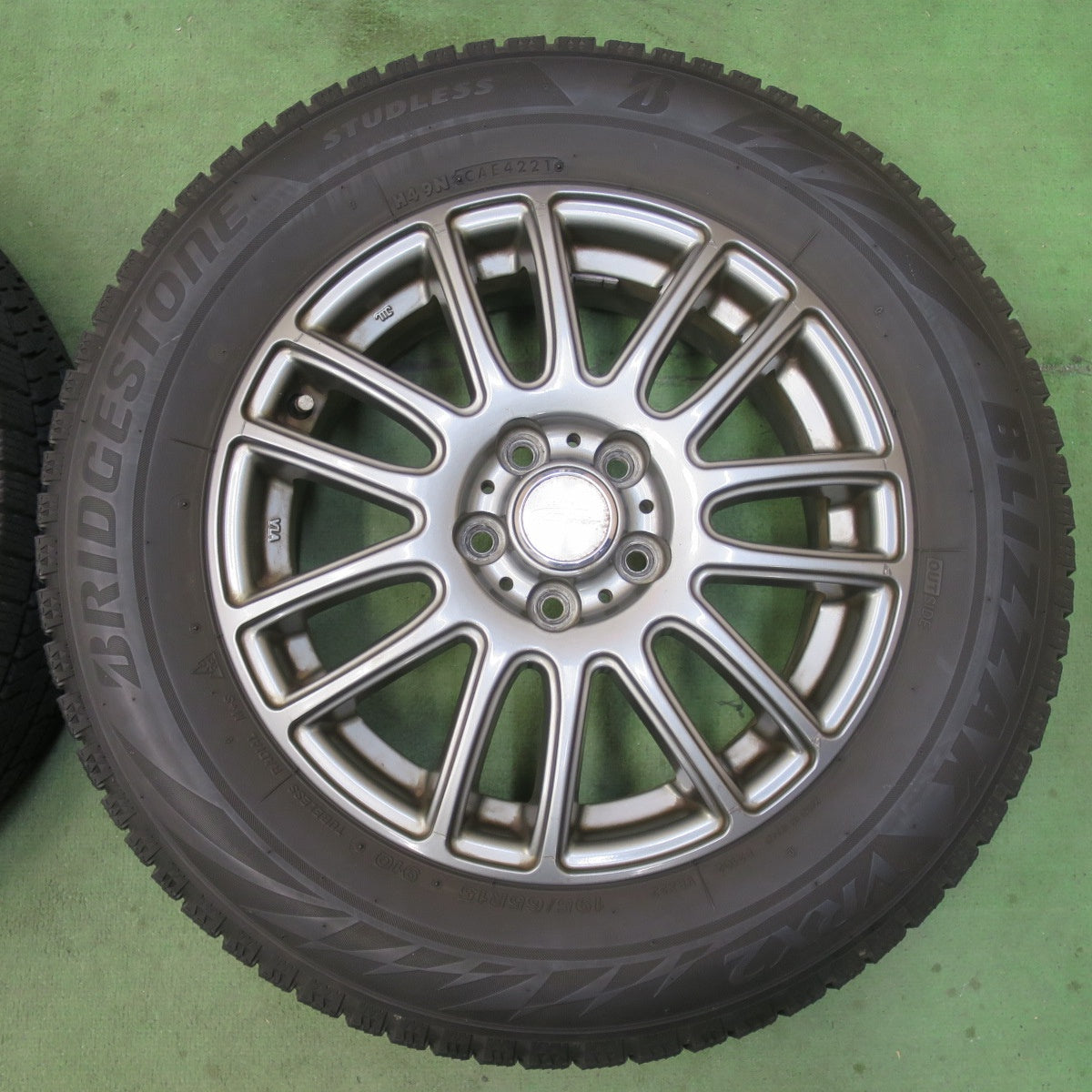 4本価格★プリウス 等 195/65R15 スタッドレス ブリヂストン ブリザック VRX2 E spider 社外 アルミ 15インチ PCD100/5H★6021707イス