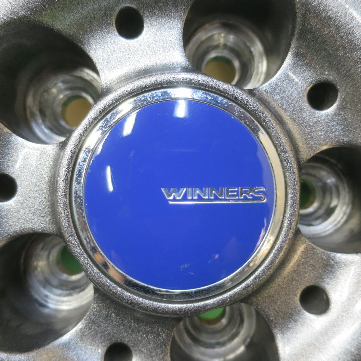 バリ溝！キレイ！9.5分★ライズ ロッキー 等 195/65R16 スタッドレス ダンロップ ウインターマックス WM02 WINNERS CF-01 ウィナーズ 16インチ PCD100/5H★6040805イス
