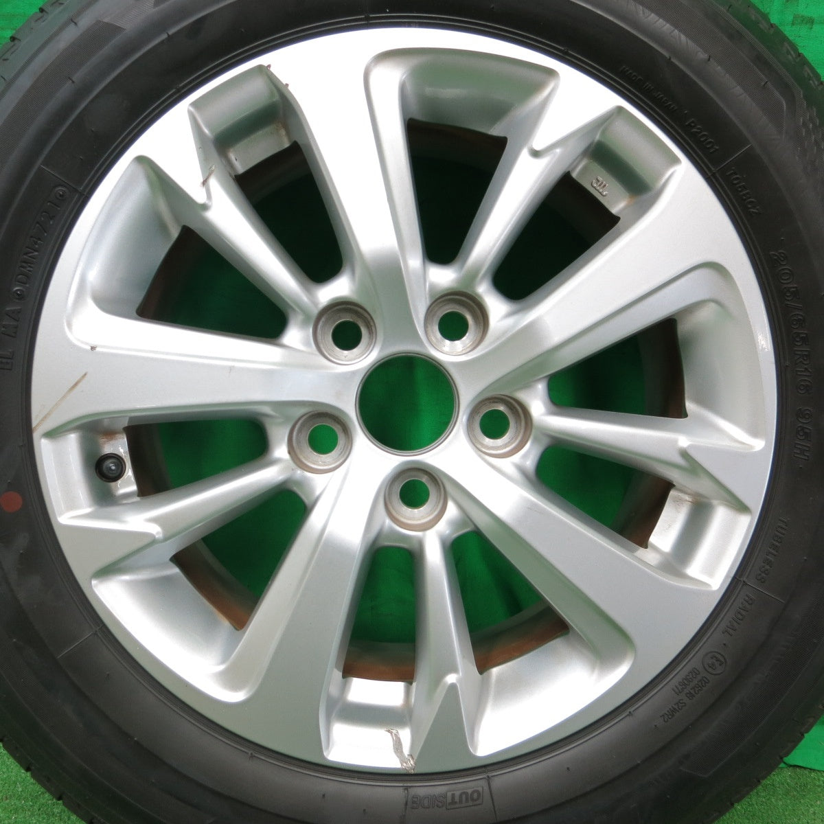 *送料無料* バリ溝！21年！9分★トヨタ ヤリスクロス 純正 205/65R16 ブリヂストン トランザ T005A 16インチ PCD114.3/5H★4052407ナノ