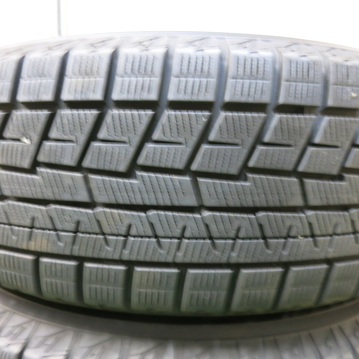 [送料無料] バリ溝！22年！9分★スタッドレス 195/65R15 ヨコハマ アイスガード iG60 AIRNOVA エアノヴァ 15インチ PCD114.3/5H★4112703SYス