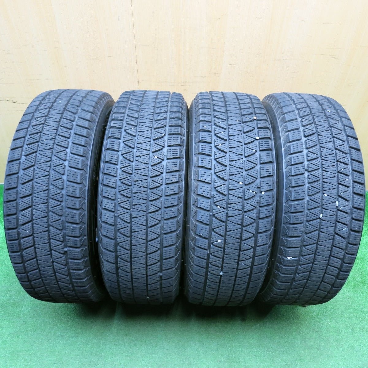 バリ溝！22年！キレイ！9分★スタッドレス 235/65R17 ブリヂストン ブリザック DM-V3 TIRADO Eta LA STRADA 阿部商会 17インチ PCD114.3/5H★5113022HAス