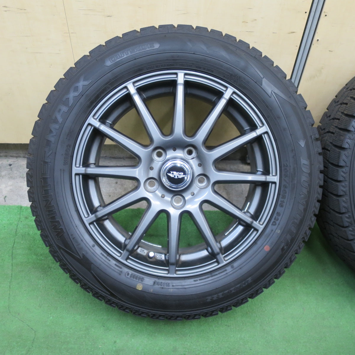 バリ溝！25年！9.5分★スタッドレス 205/60R16 ダンロップ ウインターマックス WM02 TEAD テッド 16インチ PCD114.3/5H★6021807TTス