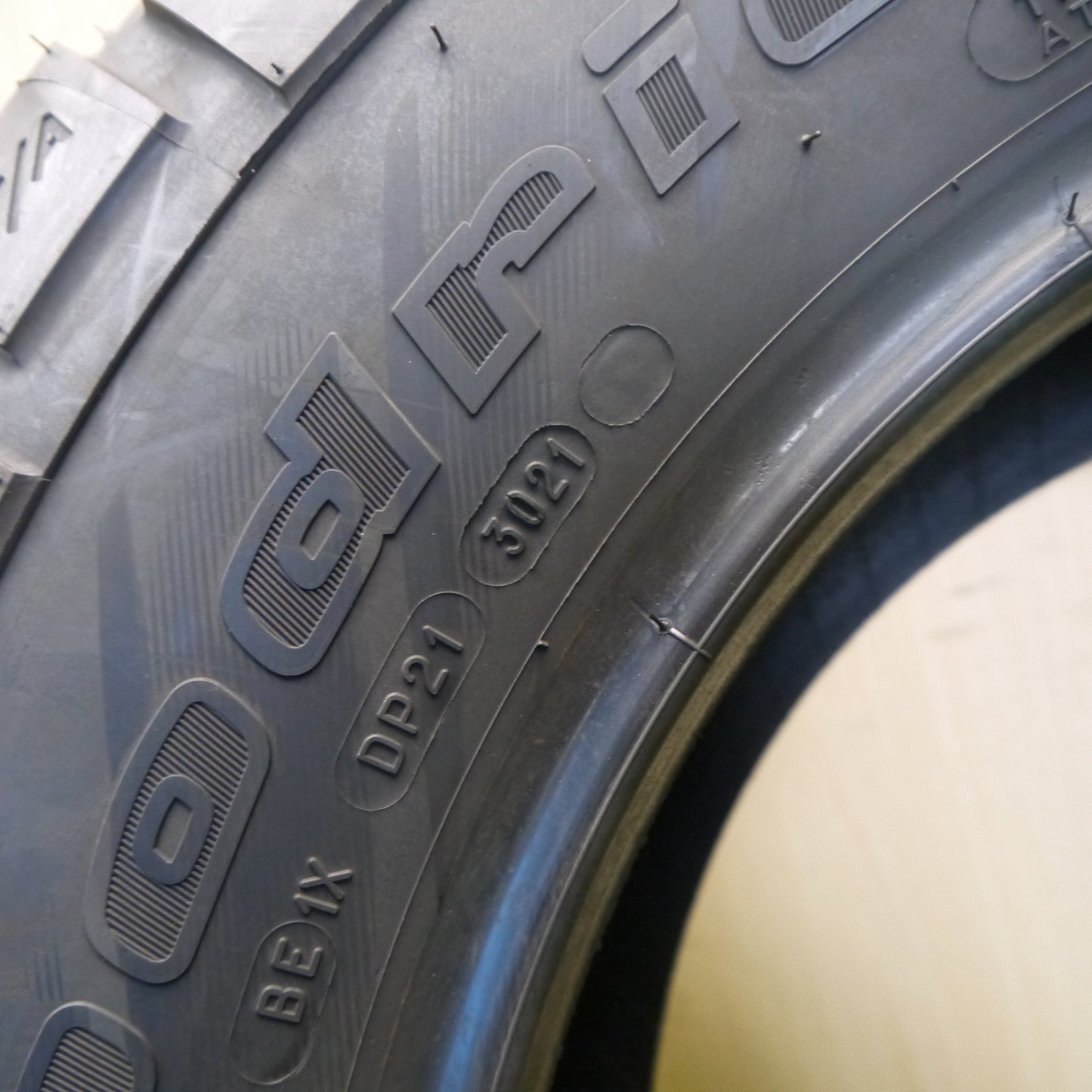 新車外し！1本★255/75R17 111/108Q BFグッドリッチ Mud-Terrain T/A KM2 タイヤ 17インチ ジープ ラングラー 等★6071304Hノタ