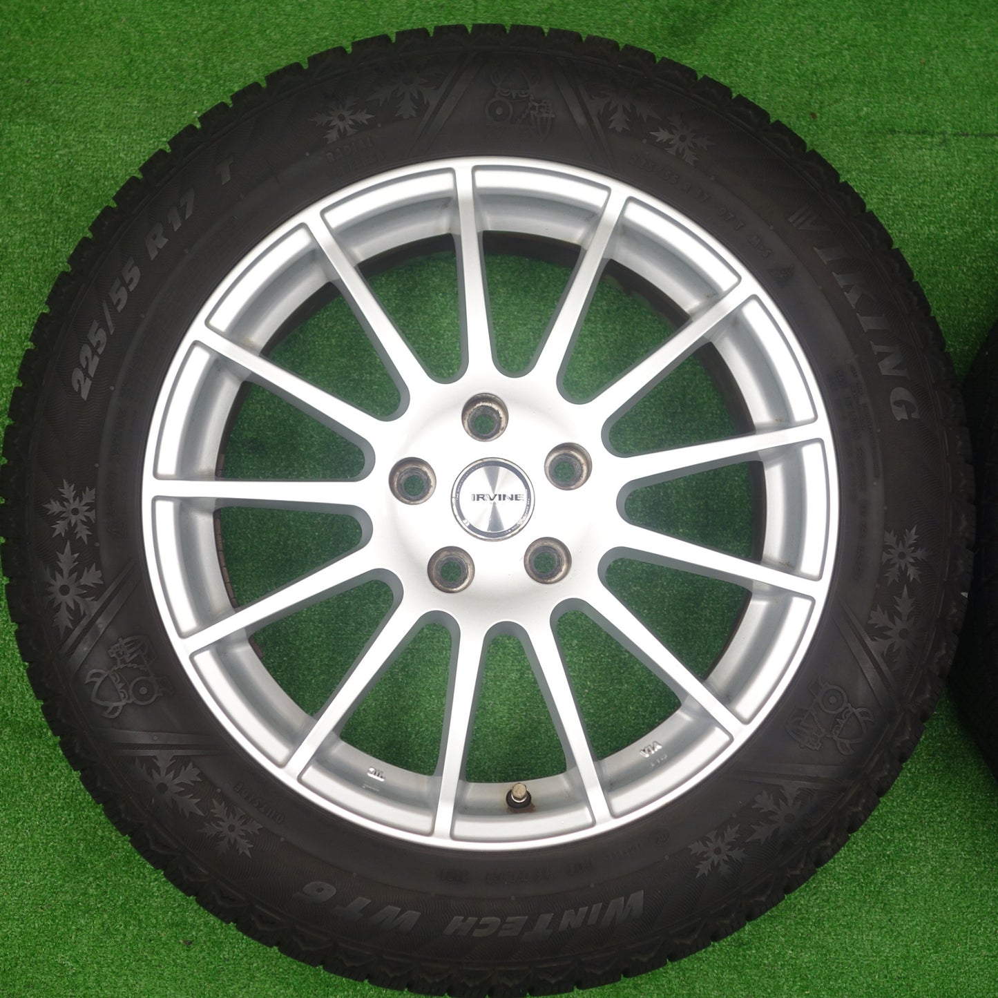 バリ溝！9分★BMW 等 IRVINE F01 225/55R17 スタッドレス バイキング WINTECH WT6 アーヴィン 17インチ PCD112/5H★5122503KTス