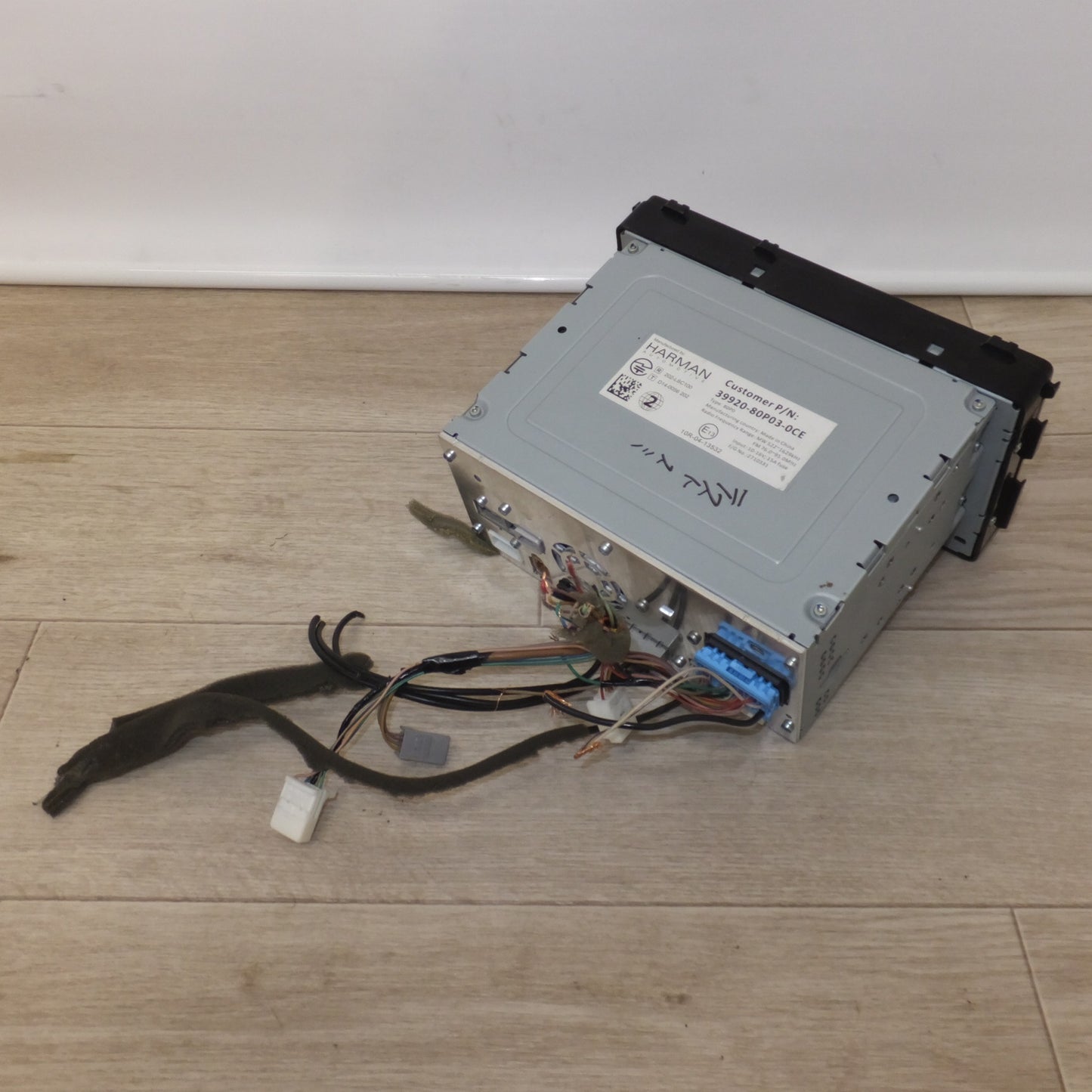 [送料無料] 現状品★HARMAN製 スズキ 純正 メモリーナビゲーション 80P0 39920-80P03-0CE[16]★