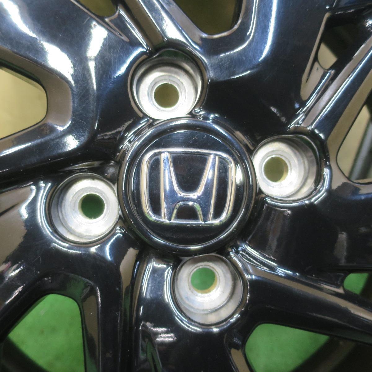バリ溝！キレイ！8.5分★ホンダ N-BOX カスタム 純正 165/55R15 スタッドレス ピレリ アイスアシンメトリコ 15インチ PCD100/4H★6021705イス