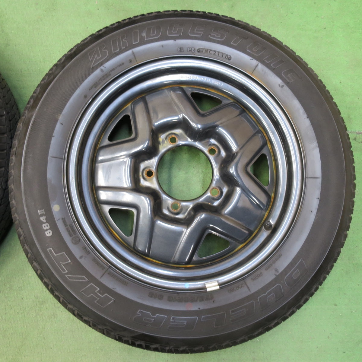バリ溝！8.5分★スズキ JB64 ジムニー 純正 スチール 175/80R16 ブリヂストン デューラー H/T 684Ⅱ 16インチ PCD139.7/5H★5100908イノ
