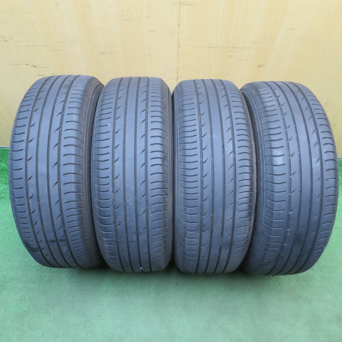 バリ溝！8.5分★LEHRMEISTER SAND 205/60R16 ヨコハマ dB デシベル E70 E70L レアマイスター サンド 16インチ PCD114.3 127/5H マルチ★6041401NJノ