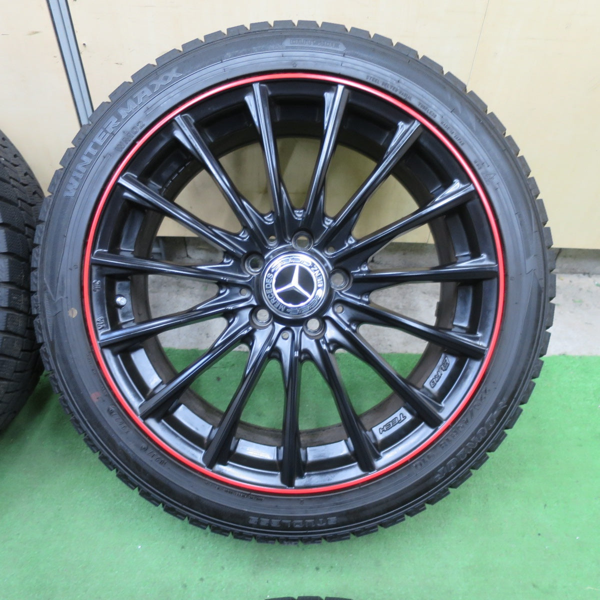 バリ溝！22年！キレイ！9.5分★ベンツ 等 EUROTECH STAGE TW15 225/45R18 スタッドレス ダンロップ ウインターマックス WM02 18インチ ユーロテック ステージ PCD112/5H★6022401TTス