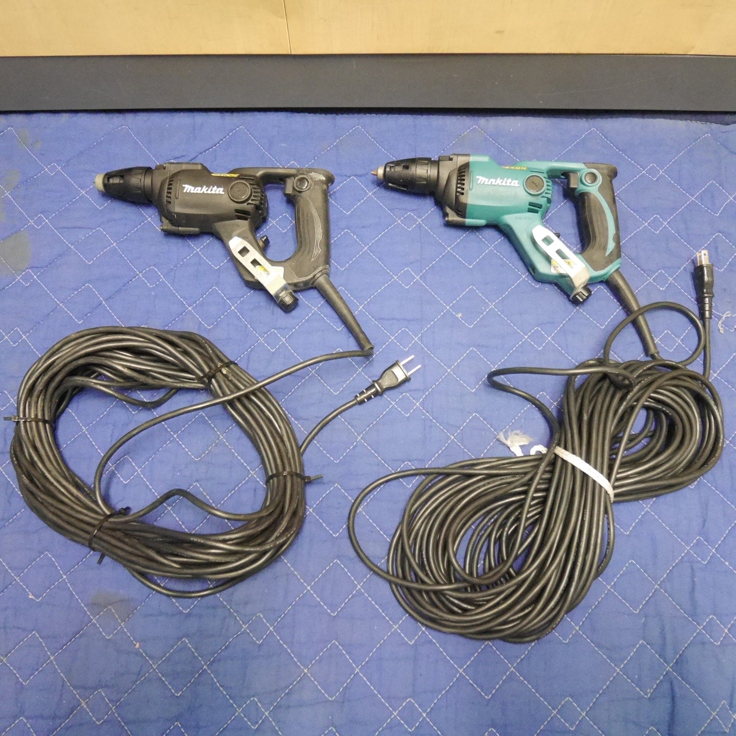 [送料無料] 2点まとめ売り☆マキタ ボード用 スクリュー ドライバ 6819 6818 電動 工具 コード式 makita 100V DIY☆