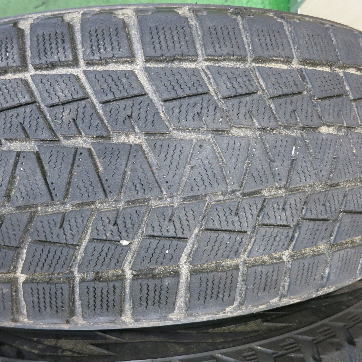 *送料無料* キレイ★日産 エクストレイル 純正 OP 235/65R18 スタッドレス ブリヂストン ブリザック DM-V1 PCD114.3/5H★4040305TNス