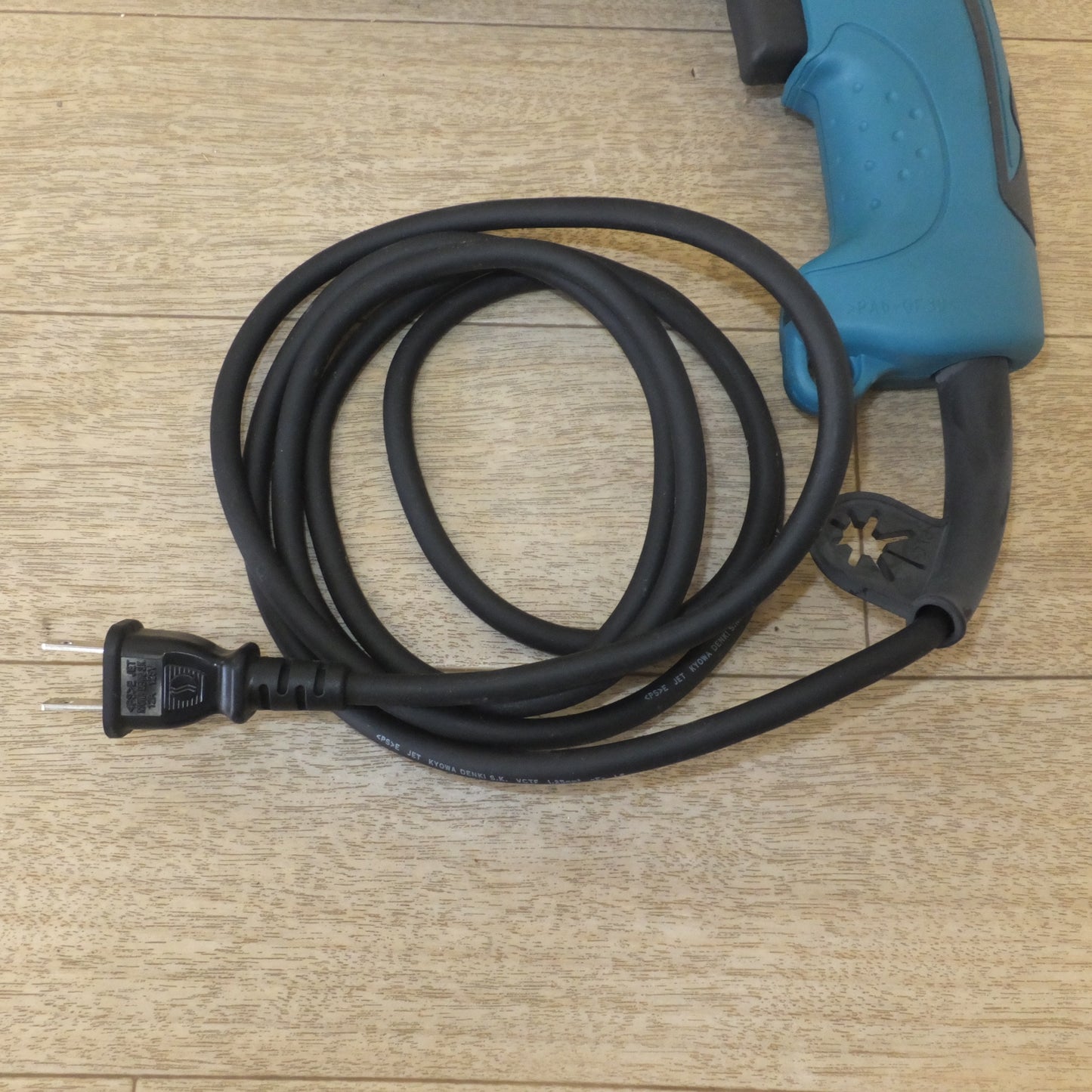 [送料無料] キレイ★マキタ makita 16mm 震動ドリル HP1640FK　鉄工 13mm コンクリート 16mm　100V～ 7.2A 50-60Hz 680W★
