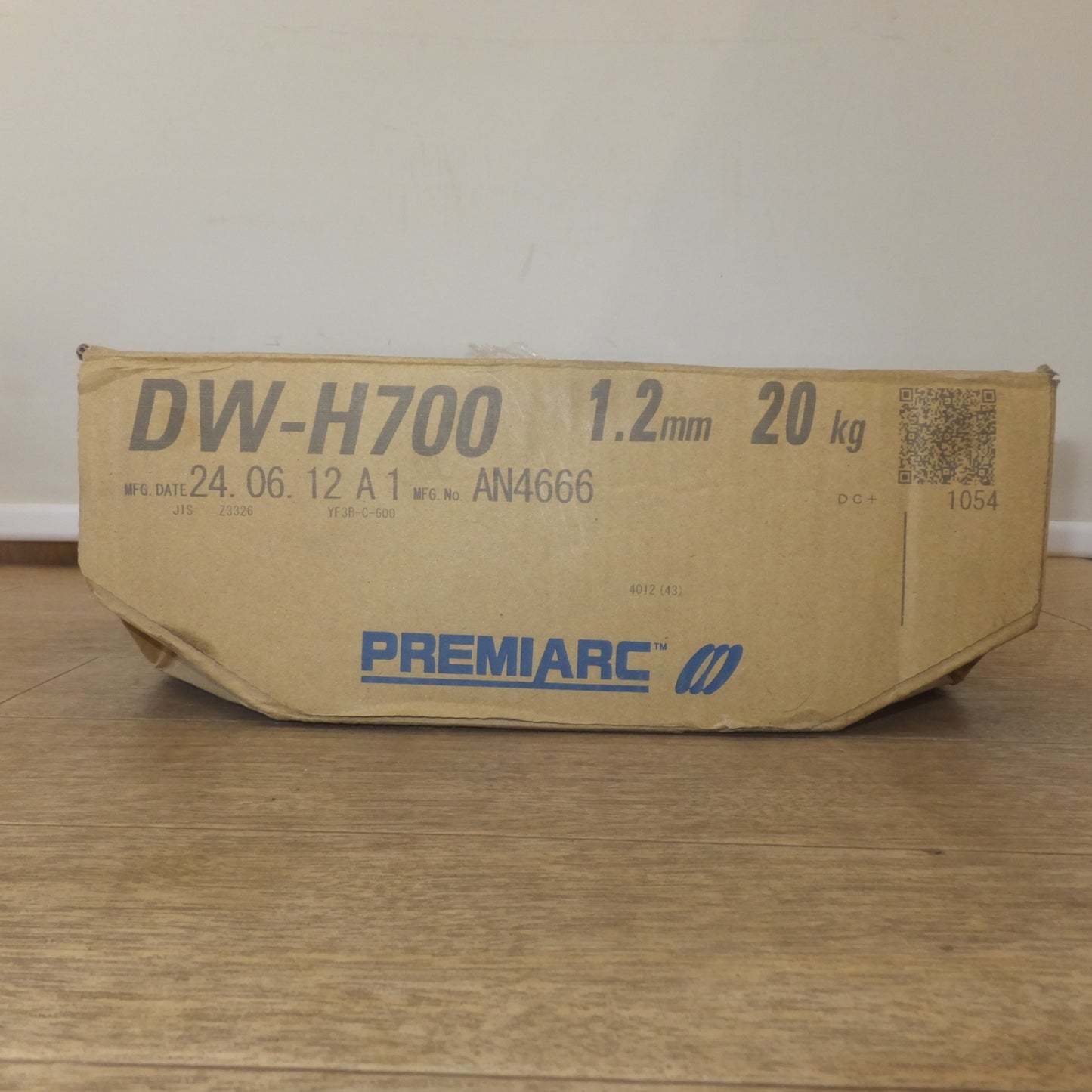 [送料無料] 未使用★神戸製鋼所 コベルコ KOBELCO PREMIARC 硬化肉盛溶接用フラックス入りワイヤ DW-H700 1.2mm 20kg(4)★