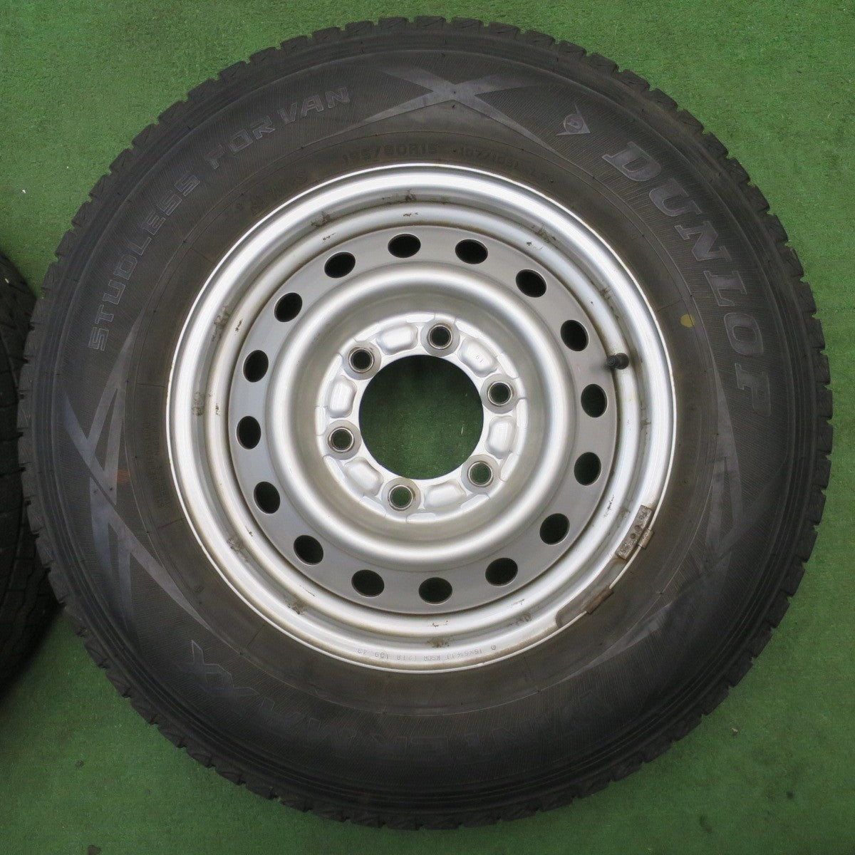 バリ溝！8.5分★スタッドレス 195/80R15 107/105L ダンロップ ウインターマックス SV01 スチール ホイール 15インチ PCD139.7/6H★6032203NJス