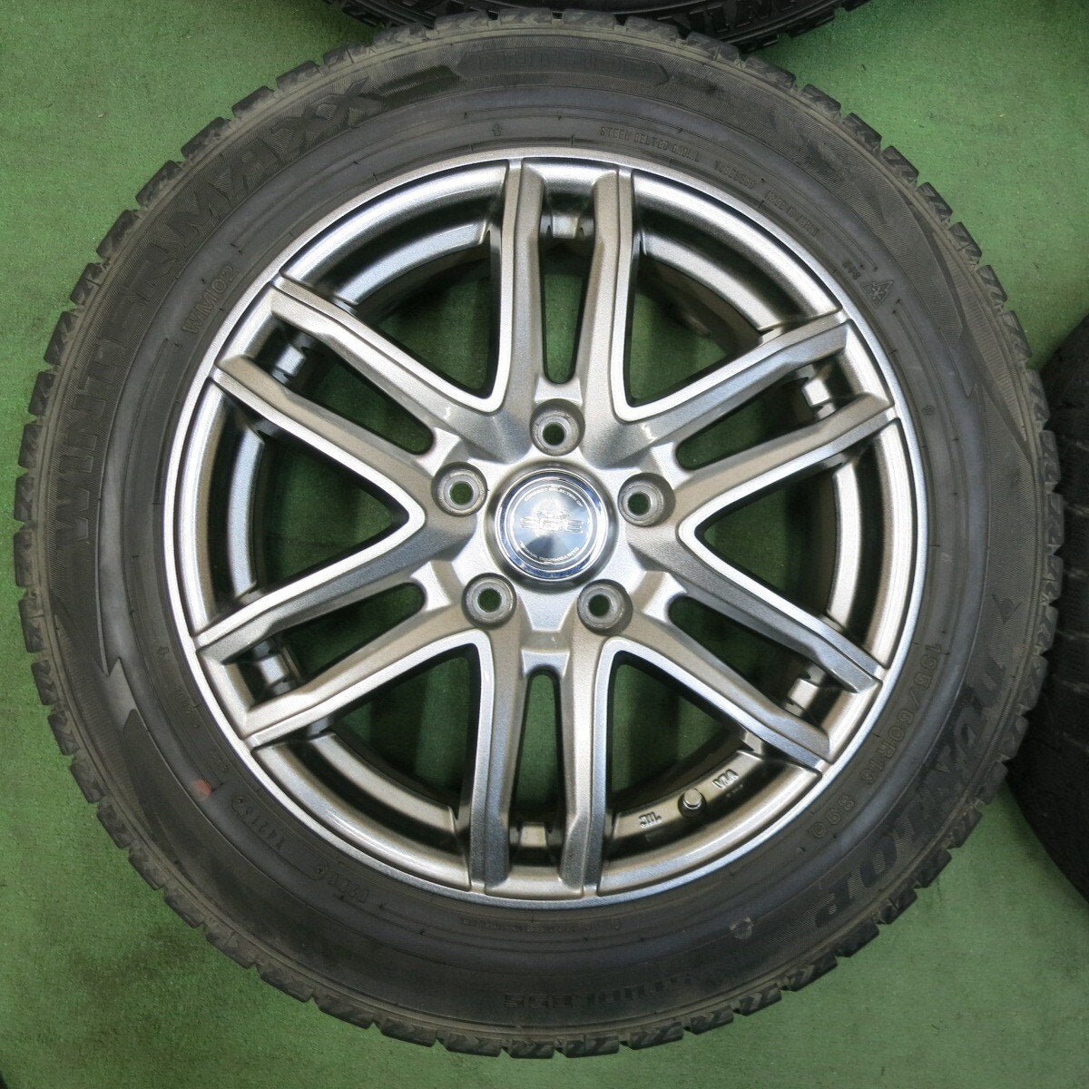キレイ★スタッドレス 195/60R16 ダンロップ ウインターマックス WM02 SG-E 16インチ PCD114.3/5H★5013002SYス